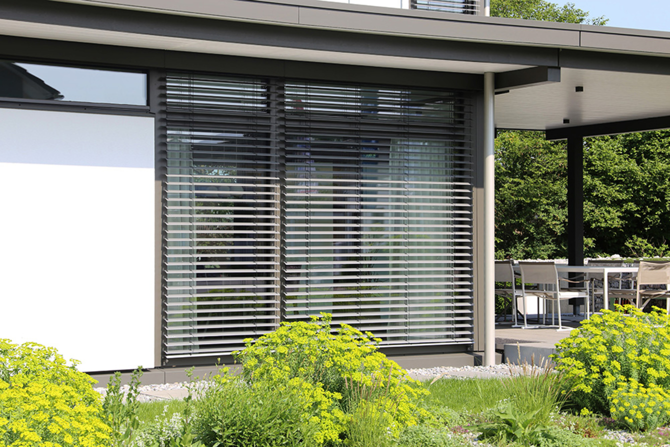 Rollladen­steuerung bei W&G Baudienste GmbH in Pfungstadt